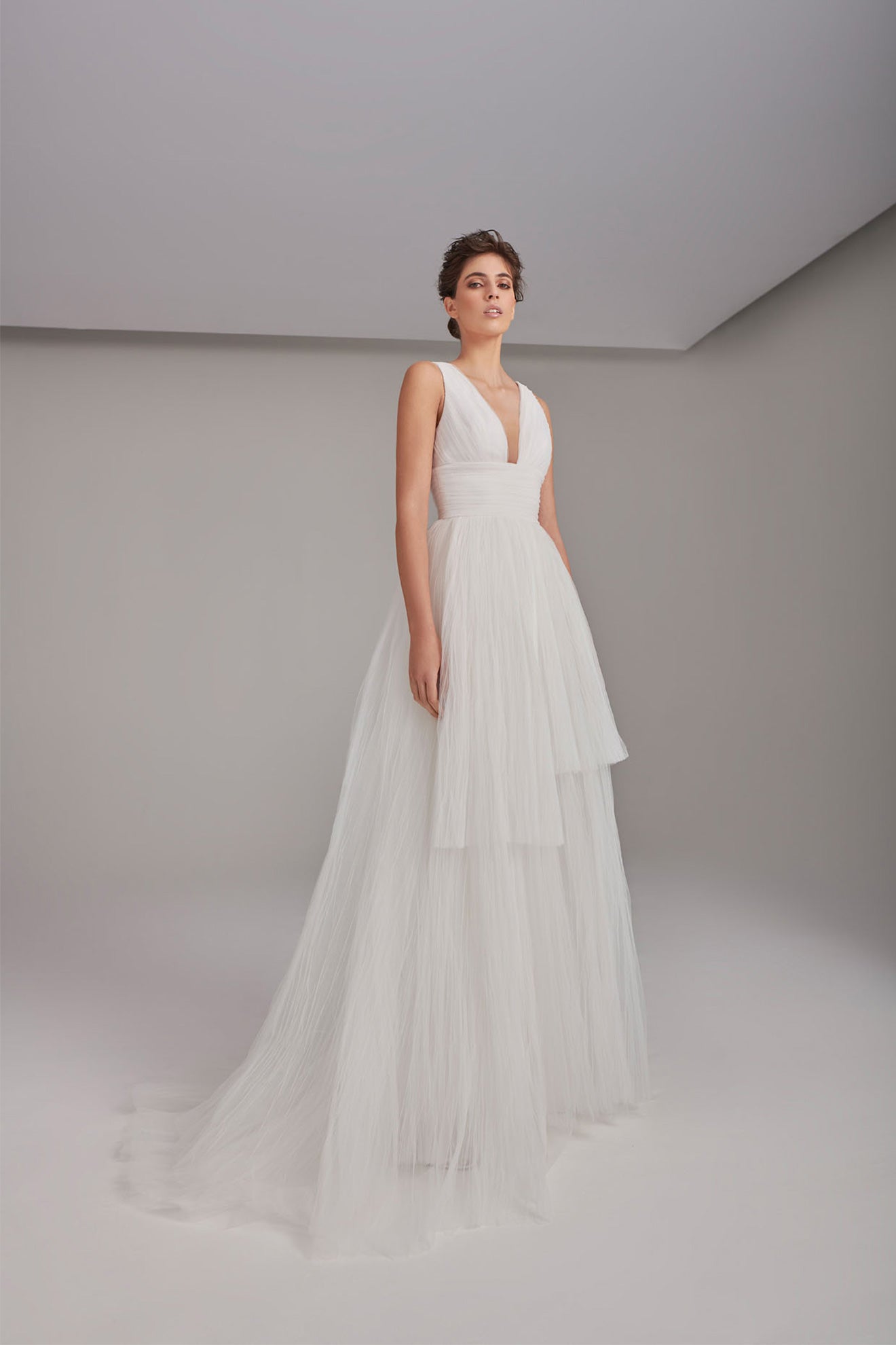 Flowy V-neckline layered tulle wedding gown – Ramialali