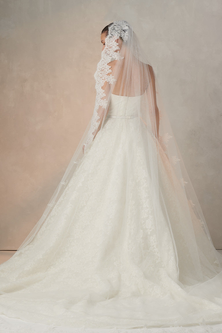 Big Volume Strapless Wedding Dress