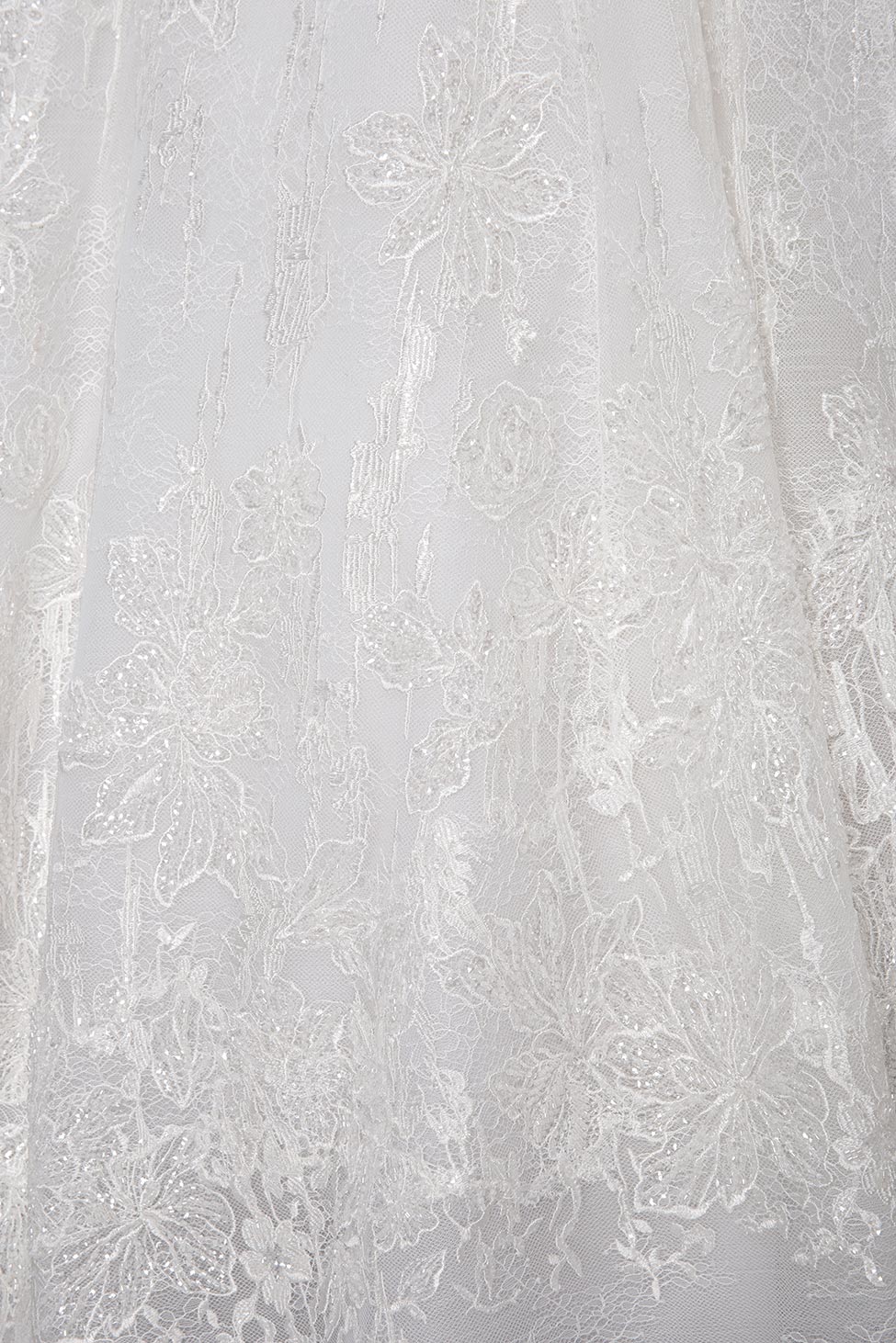 Fairytale Volume Embellished Lace Wedding Dress With Long Sleeves