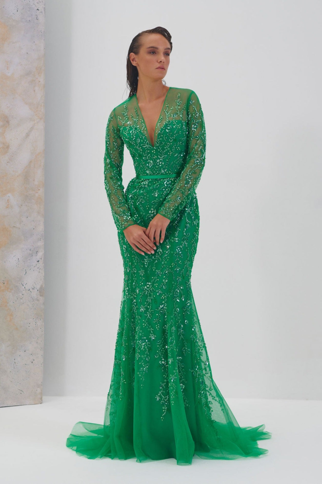 Glamorous Mermaid V-Cut Dress With Long Sleeves