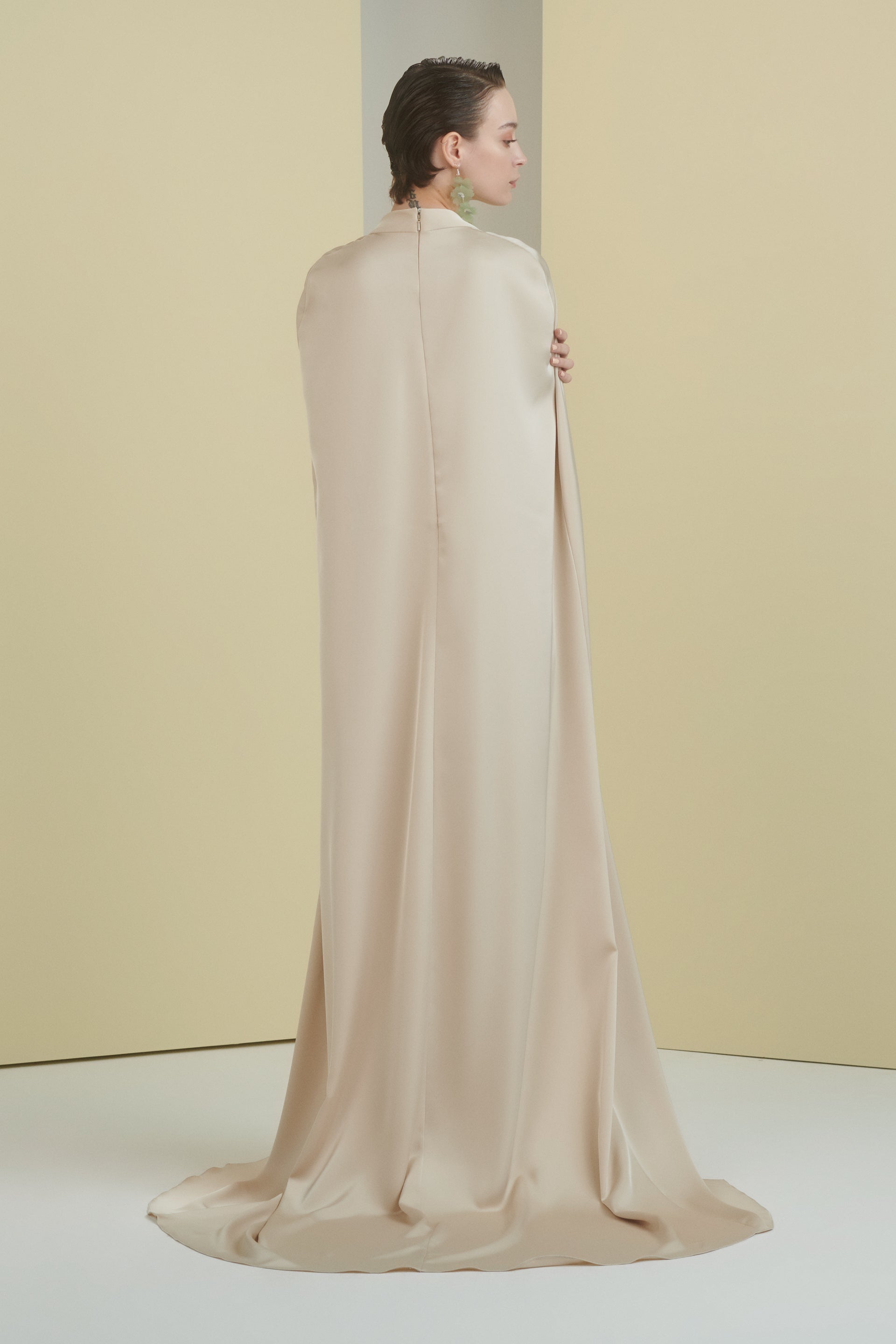 v neckline dress, column dress, sequin dress, green dress, satin cape, full length, cape dress, mother of the bride, long dress, evening dress, green dress, fitted dress, beading dress, red carpet dress, plunge neckline dress, ready to wear designer, evening dress Dubai, buy dress Dubai, fashion designer Dubai, SS24 collection, Spring summer collection, gala dress
