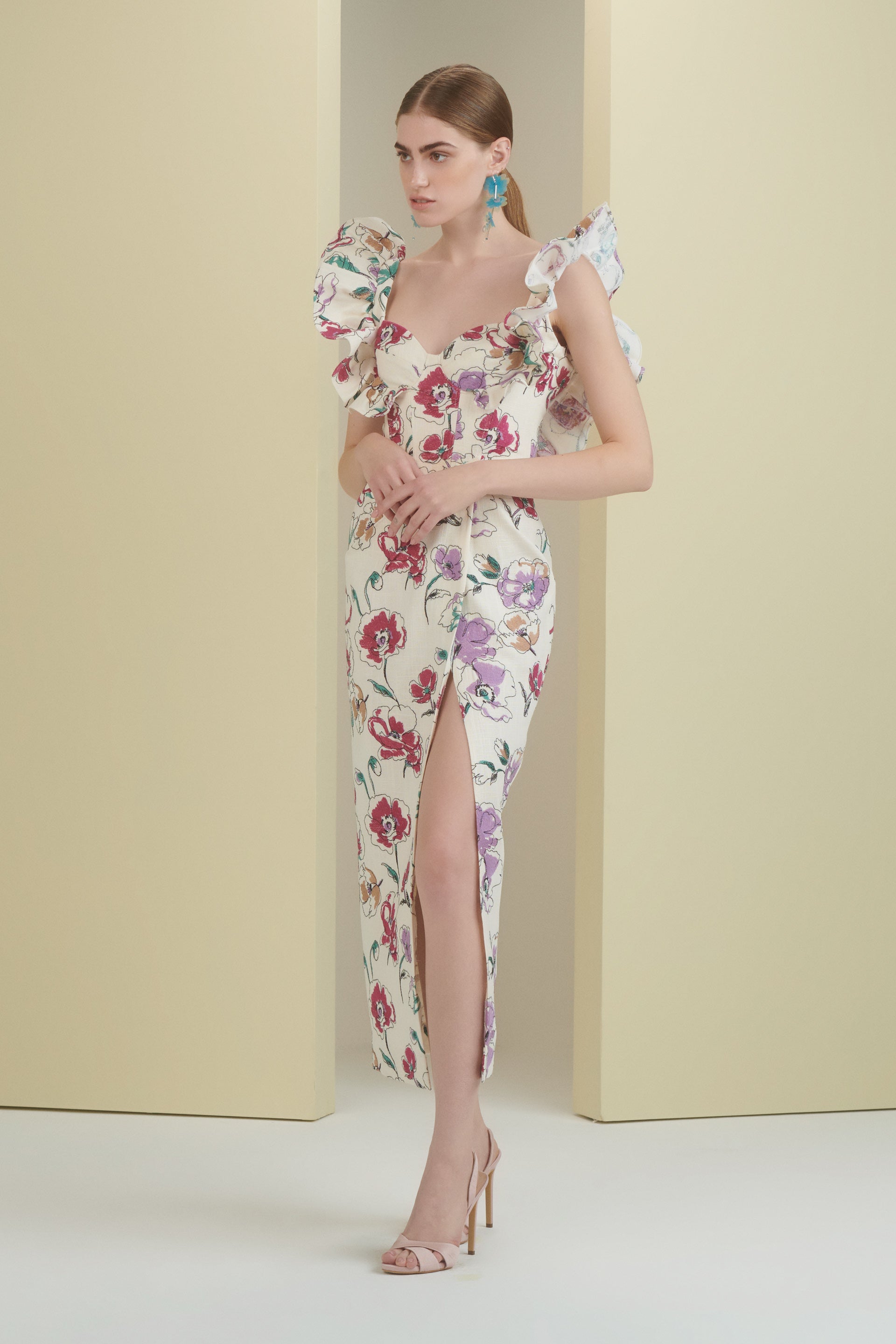 linen dress, floral, embroidered linen, ruffles, ruffle dress, dramatic shoulder, cream, sculptural, corset, corseted dress, dress with slit, midi length, sweetheart neckline, red carpet dress, ready to wear designer, evening dress Dubai, buy dress Dubai, fashion designer Dubai, SS24 collection, Spring summer collection, gala dress