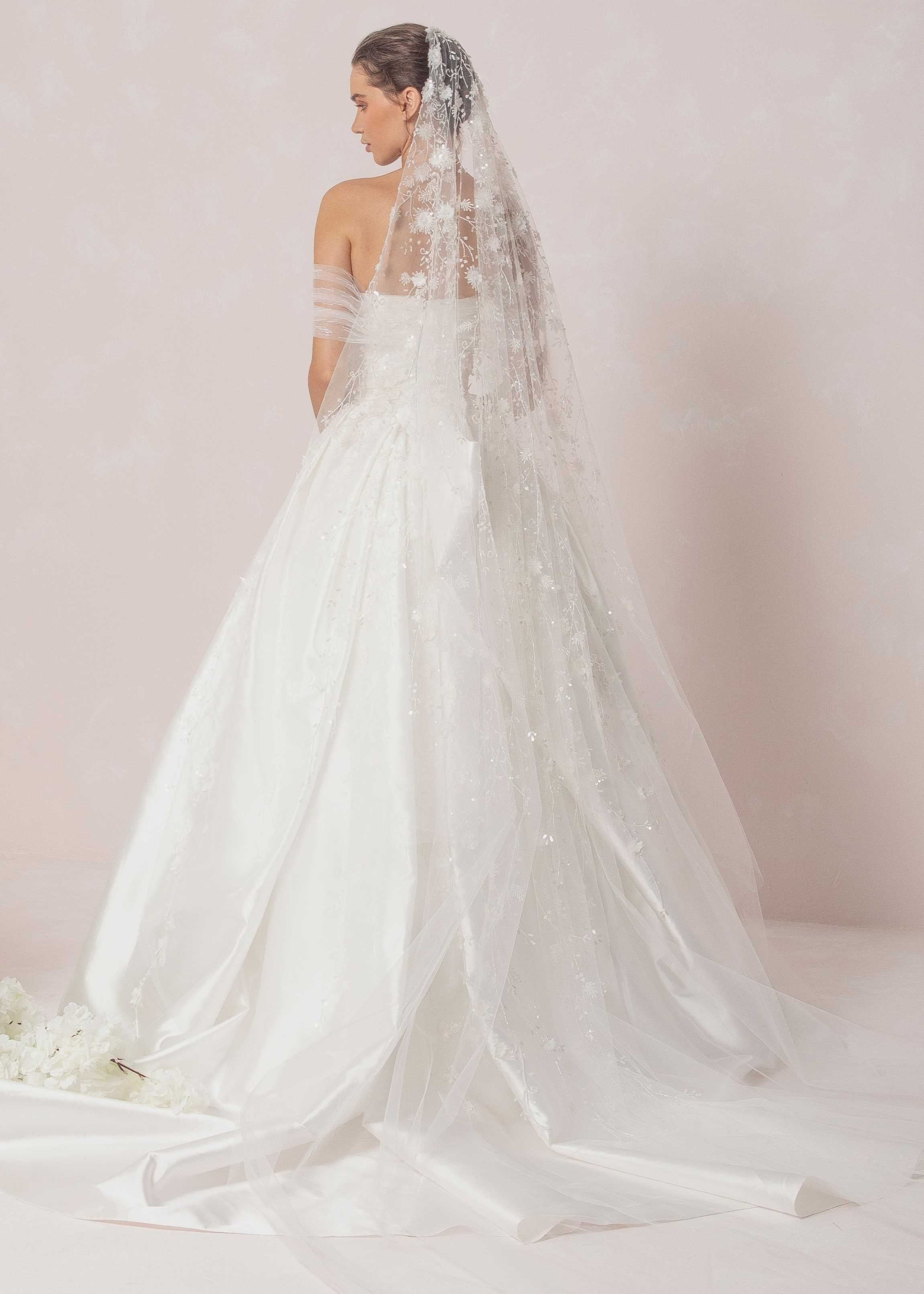 Tulle Veil With Intricate Floral Design Beadwork