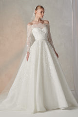 Long lace sleeves volume wedding dress
