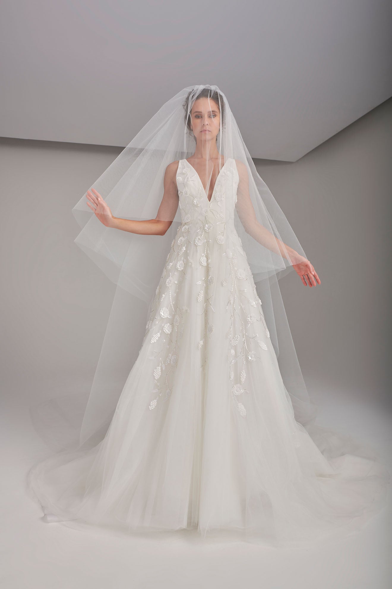 Fully embellished floral tulle volume wedding dress with cascading train (Sale) - Ivory / FR 38 - Available Fully embellished floral tulle volume wedding dress with cascading train (Sale) - Ivory / FR 38 - Available