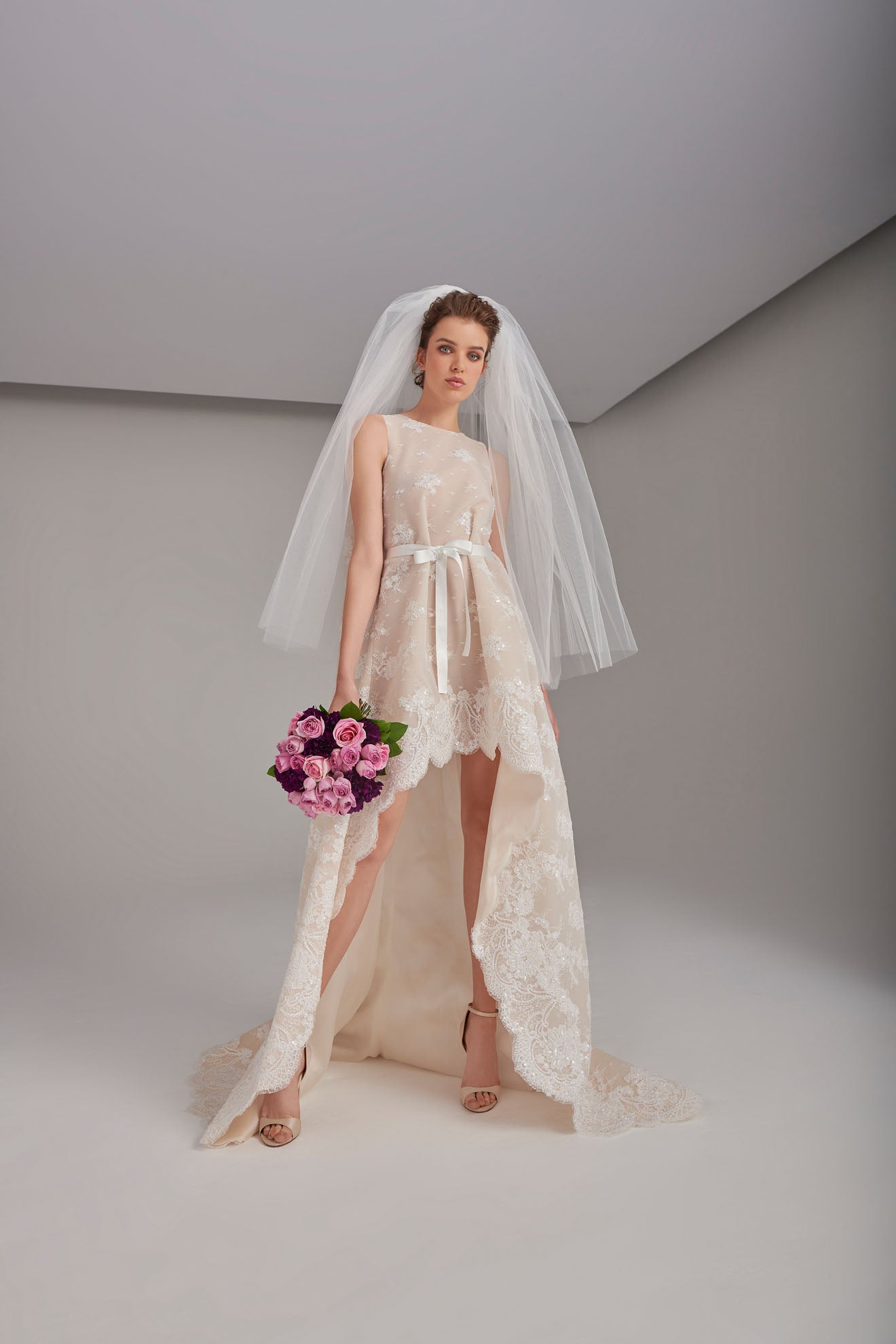 Extravagant Sleeveless Wedding Dress With Lace Cape