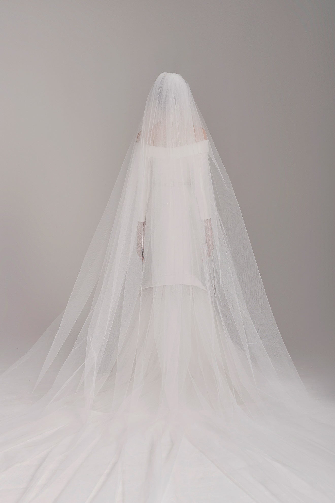 CATHEDRAL TULLE VEIL FUNNEL SHAPE